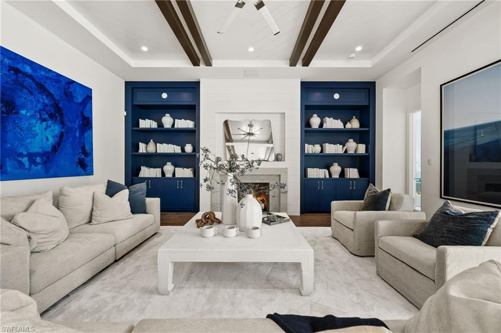506 Neapolitan LN