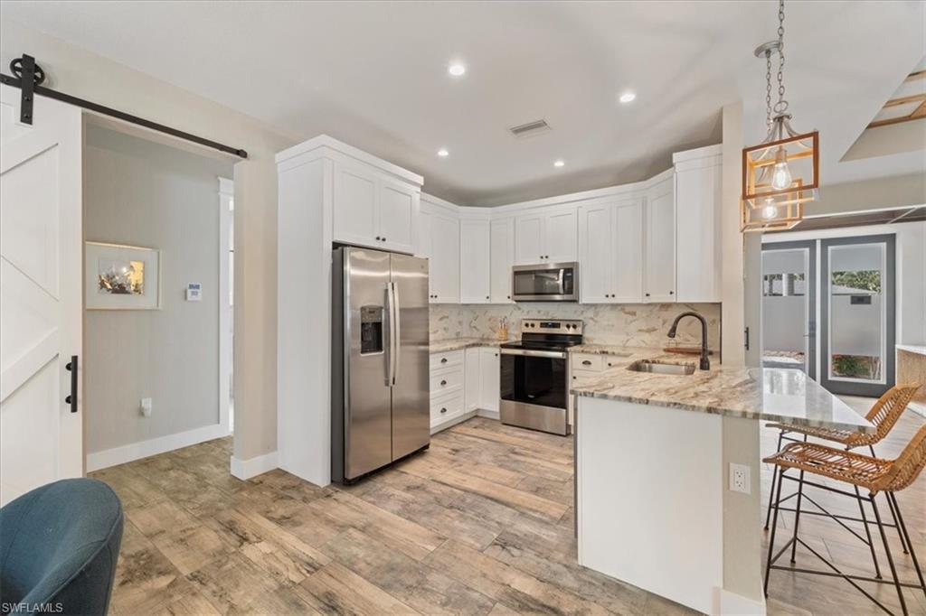 3554 McComb LN