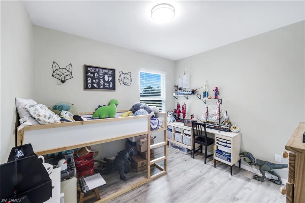 4180 68th AVE NE