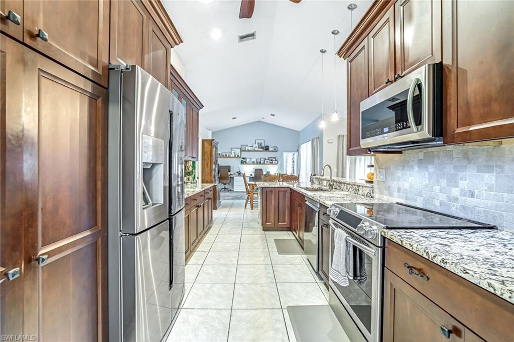 169 Plantation CIR