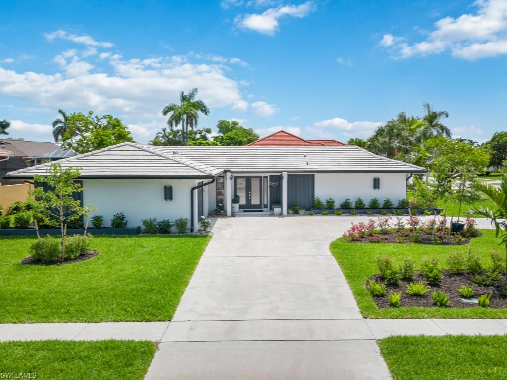 291 W Flamingo CIR