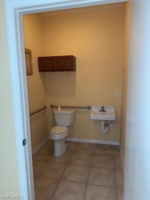 3894 Mannix DR # 220