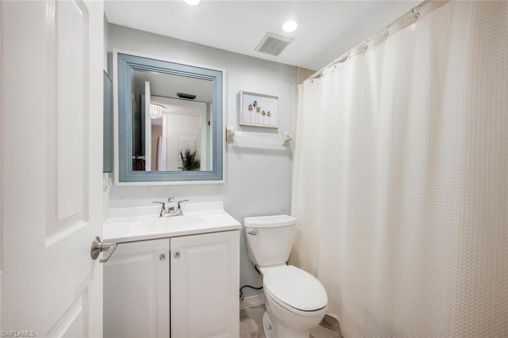 7300 Saint Ives WAY # 5208