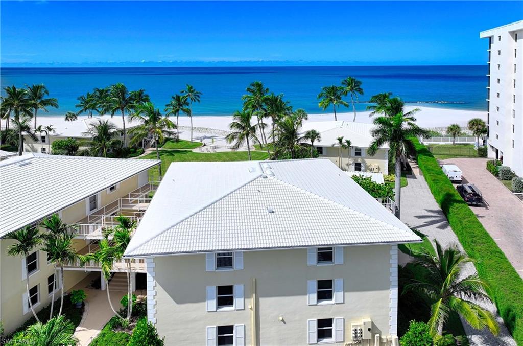 2151 Gulf Shore BLVD N # 204