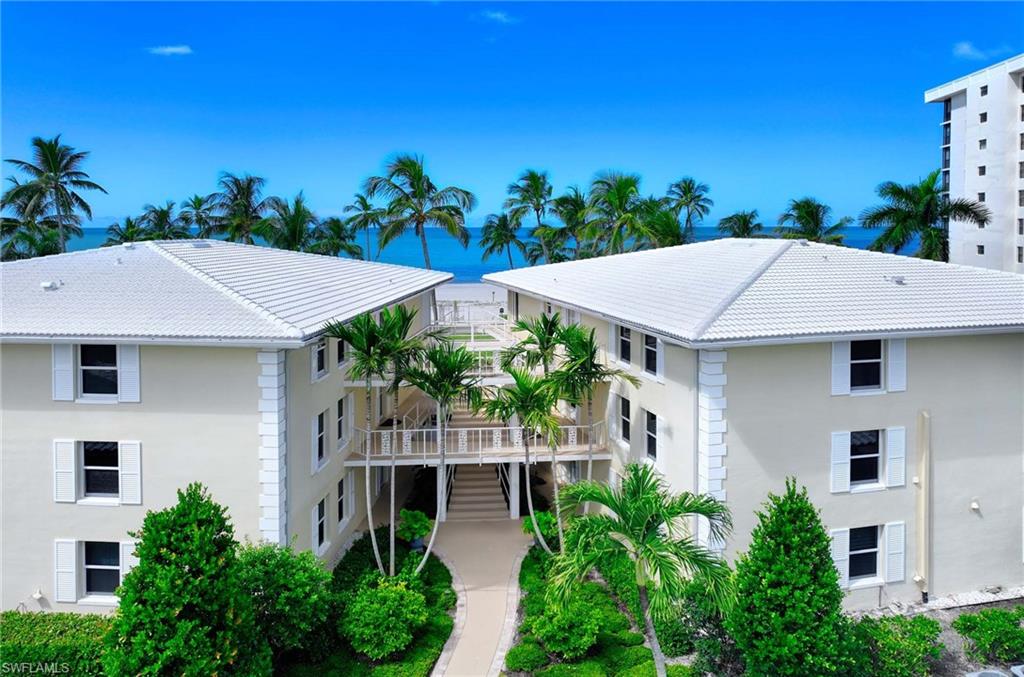 2151 Gulf Shore BLVD N # 204