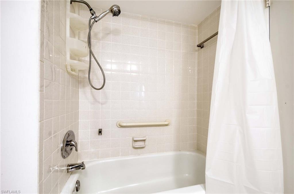2151 Gulf Shore BLVD N # 204