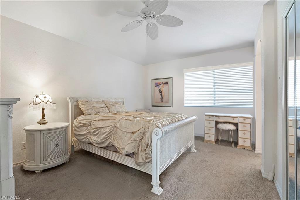 9838 Roundstone CIR