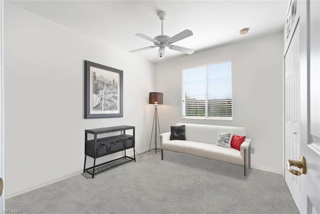 9838 Roundstone CIR