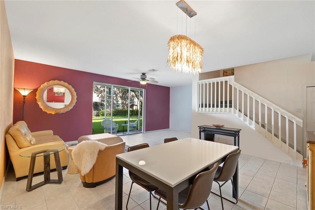 9838 Roundstone CIR