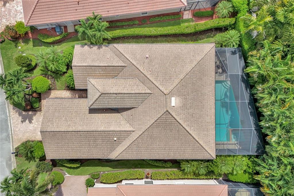 5717 Hammock Isles DR