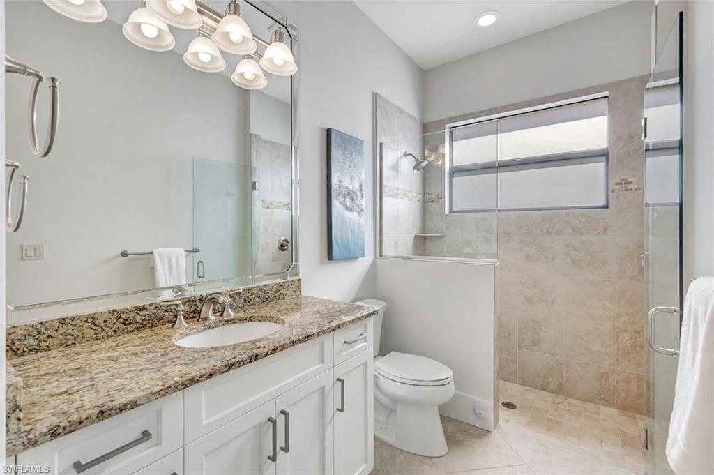 5717 Hammock Isles DR