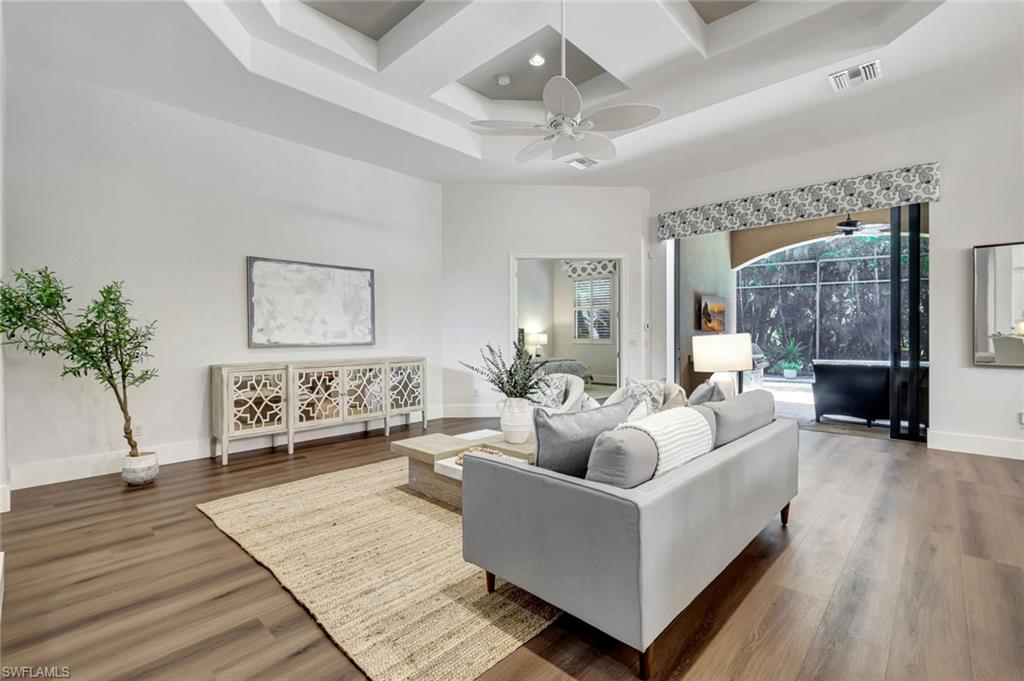 5717 Hammock Isles DR