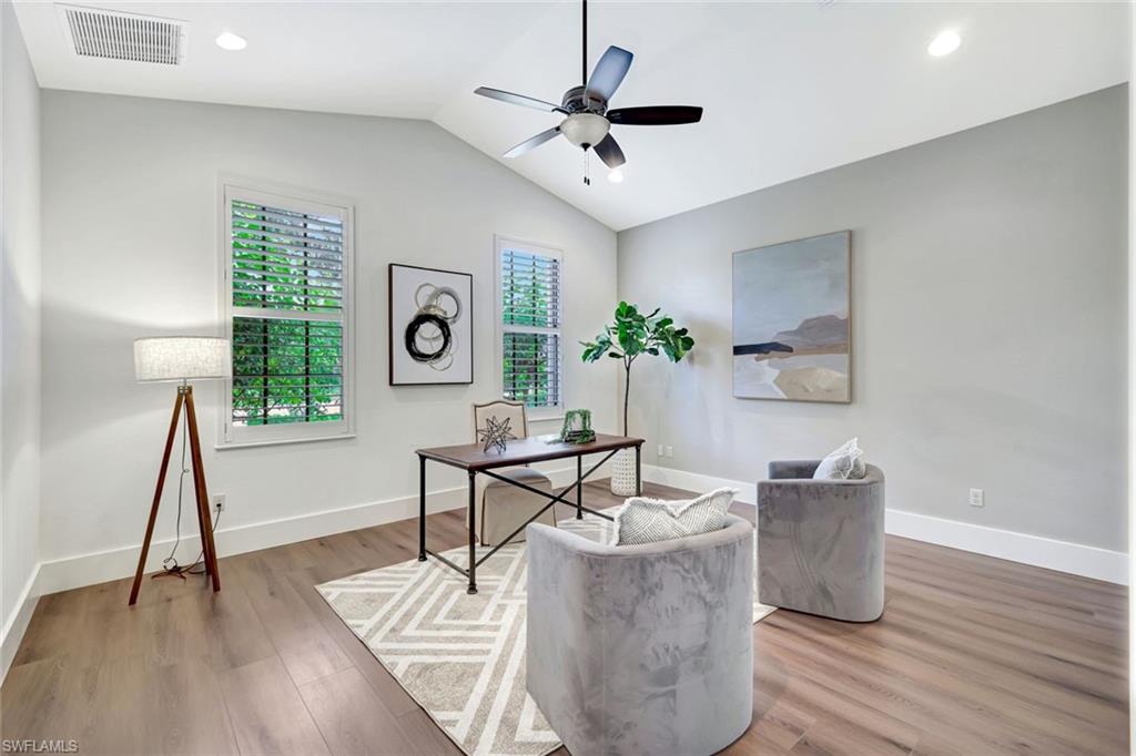 5717 Hammock Isles DR