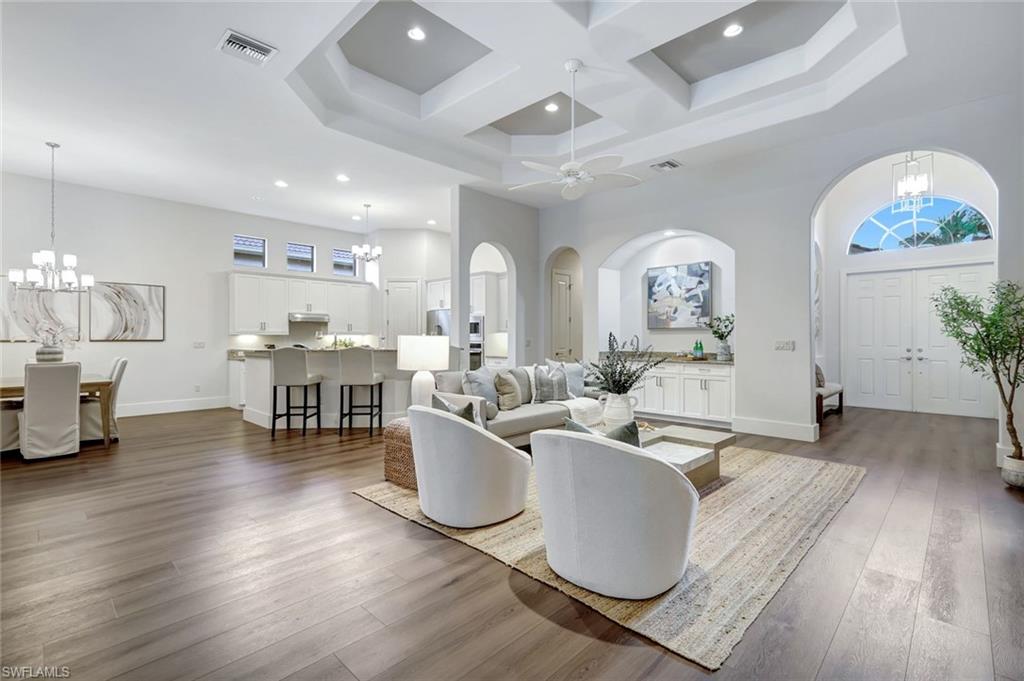 5717 Hammock Isles DR