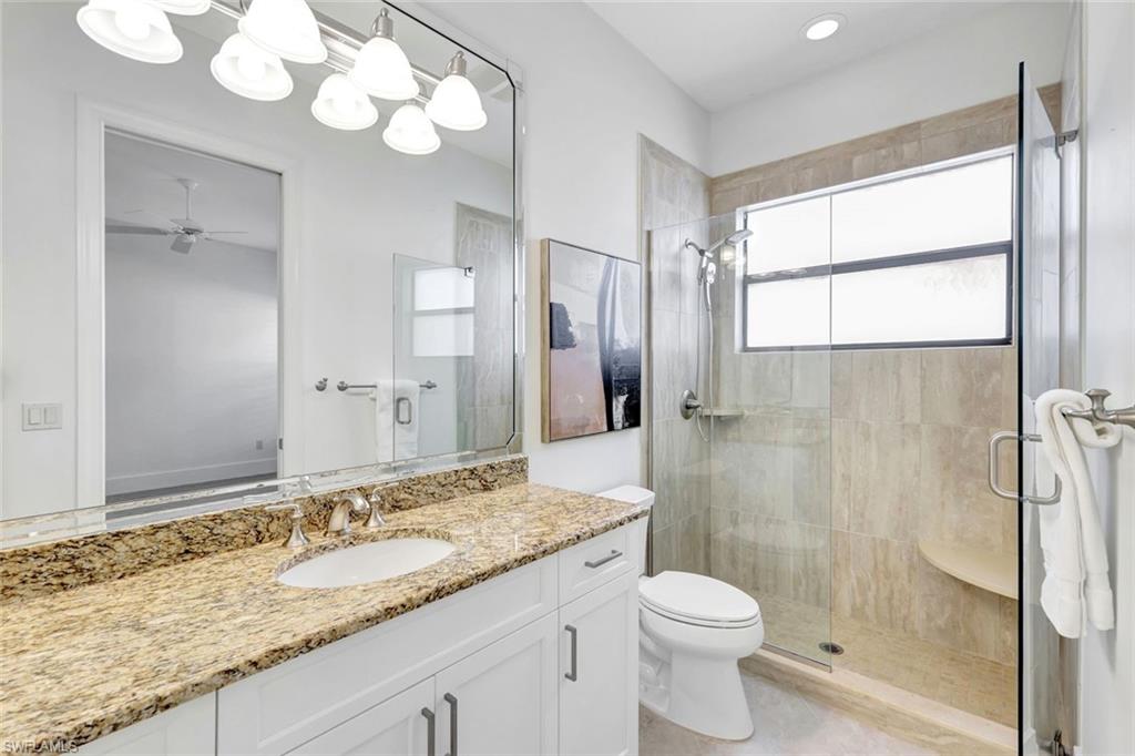 5717 Hammock Isles DR