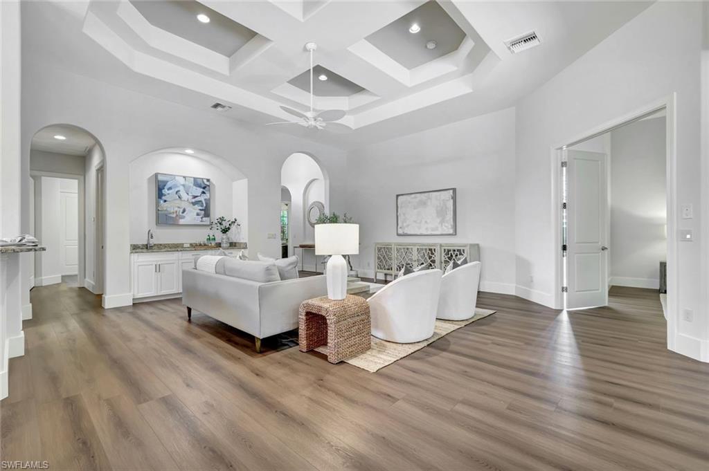 5717 Hammock Isles DR