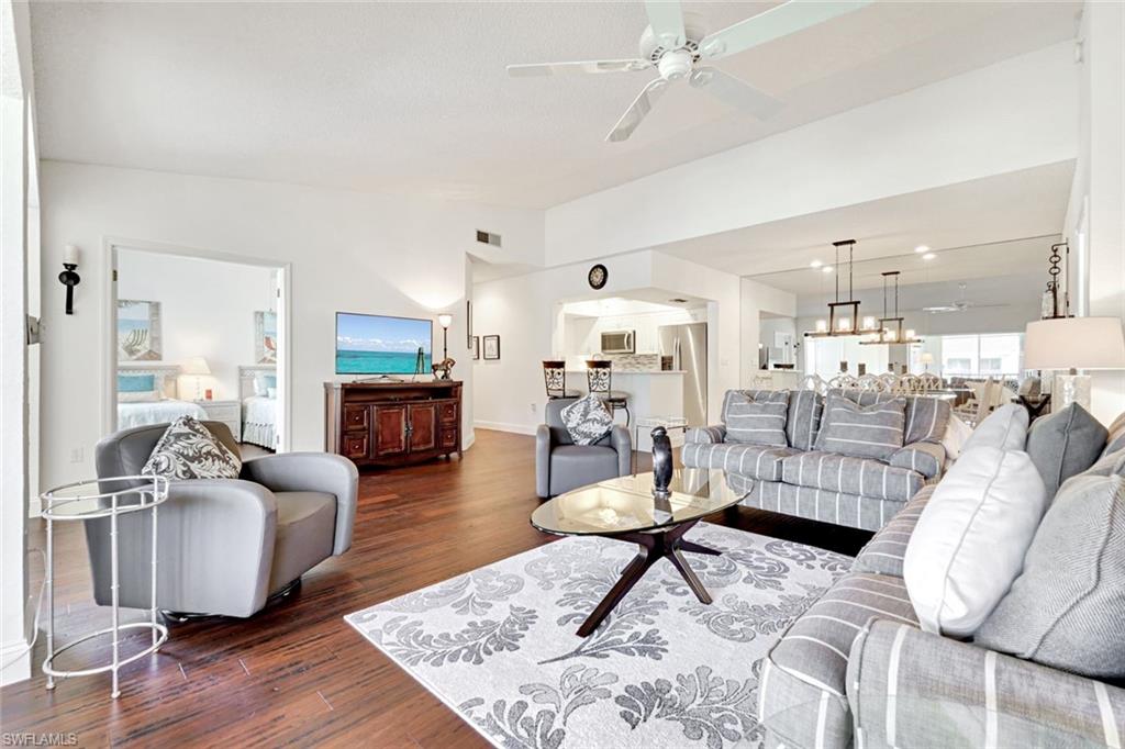 109 Tuscana CT # 308, NAPLES Unit: 308