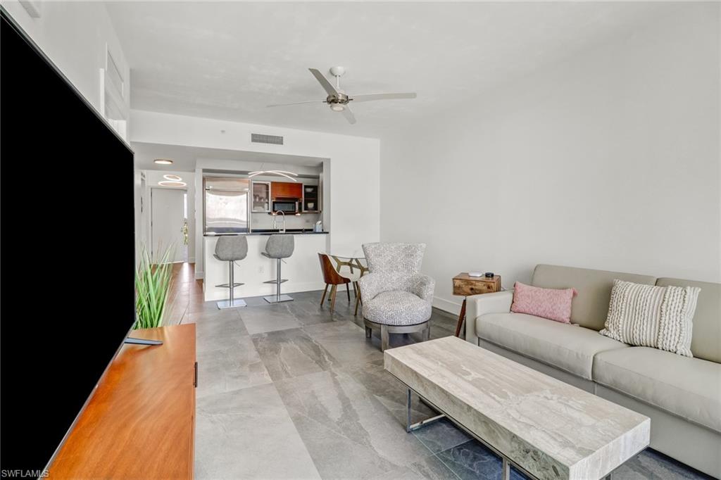 3000 Oasis Grand BLVD # 606