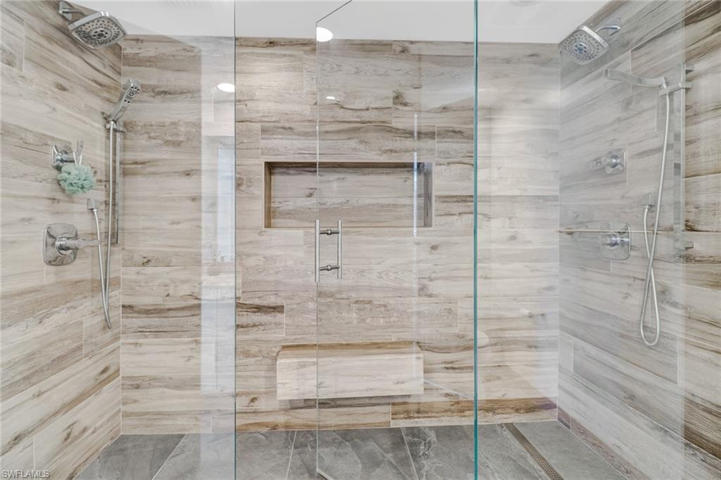 3000 Oasis Grand BLVD # 606