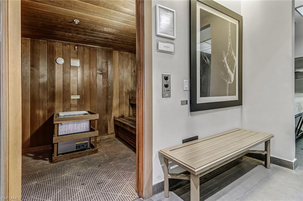 3000 Oasis Grand BLVD # 606