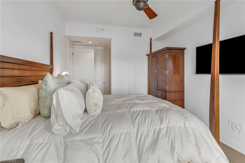 1540 5th AVE S # 303D, NAPLES Unit: 303D