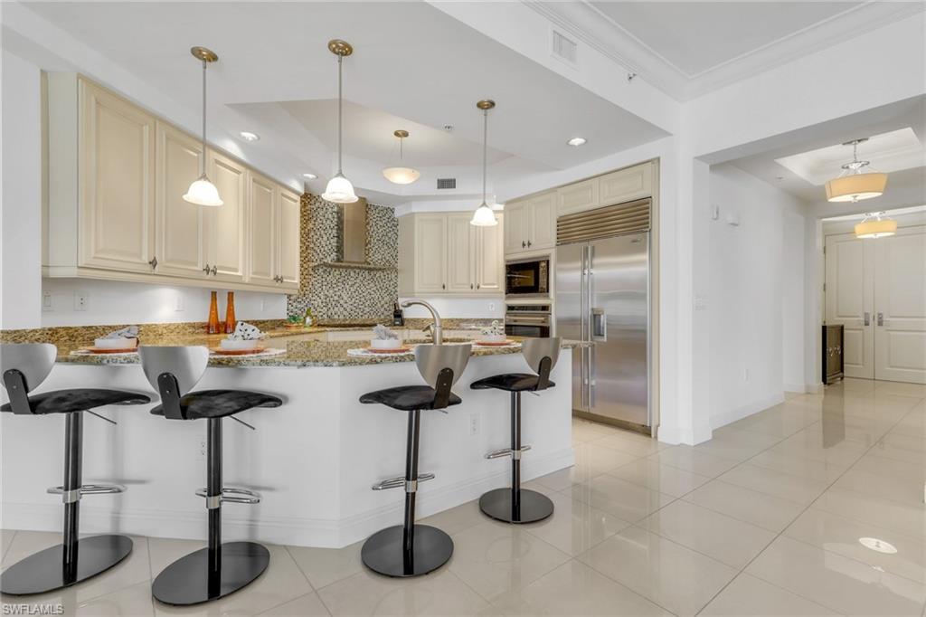 1540 5th AVE S # 303D, NAPLES Unit: 303D