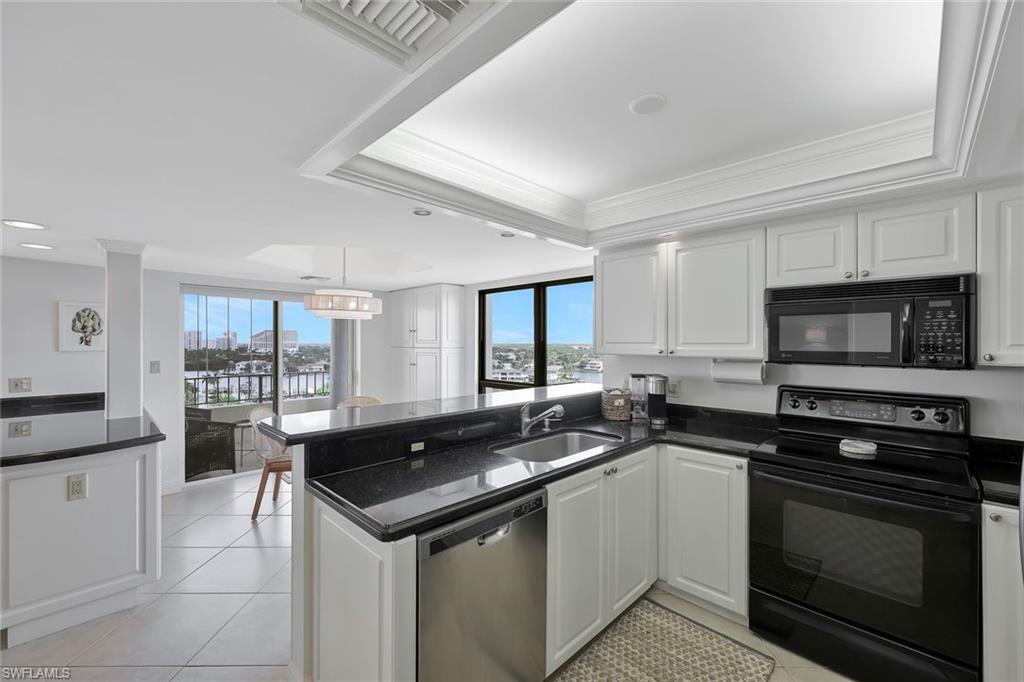 4451 Gulf Shore BLVD N # 1205