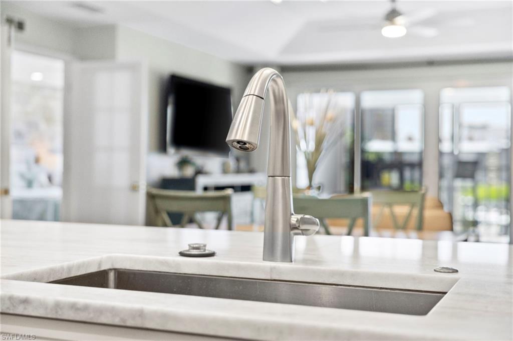 9101 Vanderbilt DR # 1