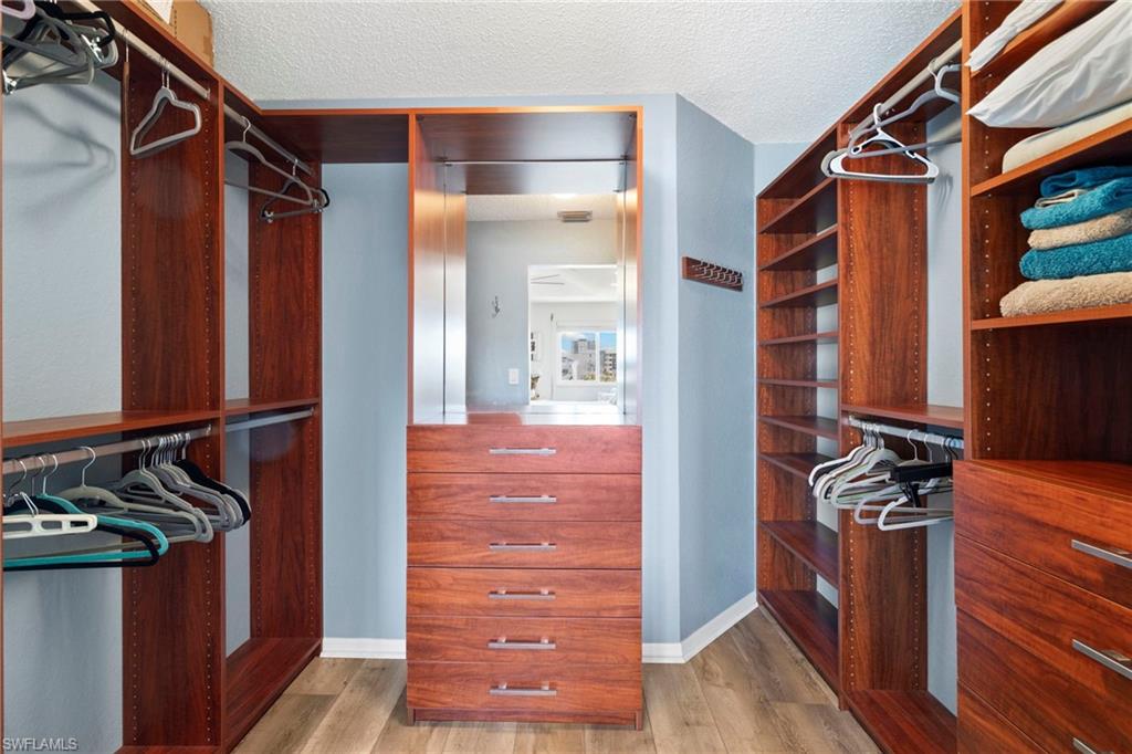 9101 Vanderbilt DR # 1