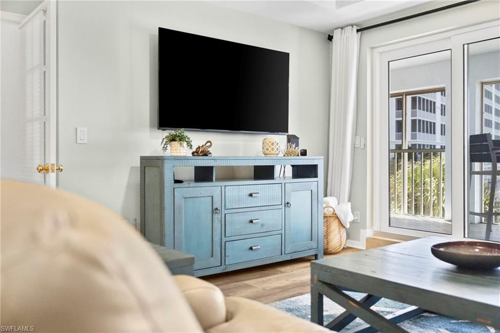 9101 Vanderbilt DR # 1