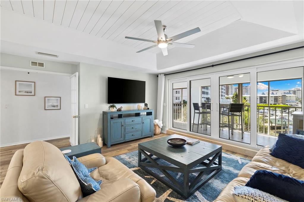 9101 Vanderbilt DR # 1