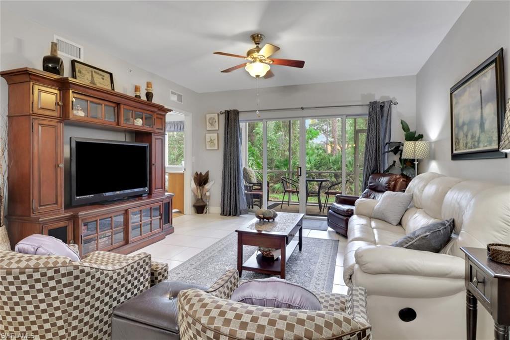 7823 Regal Heron CIR # 105, NAPLES Unit: 105