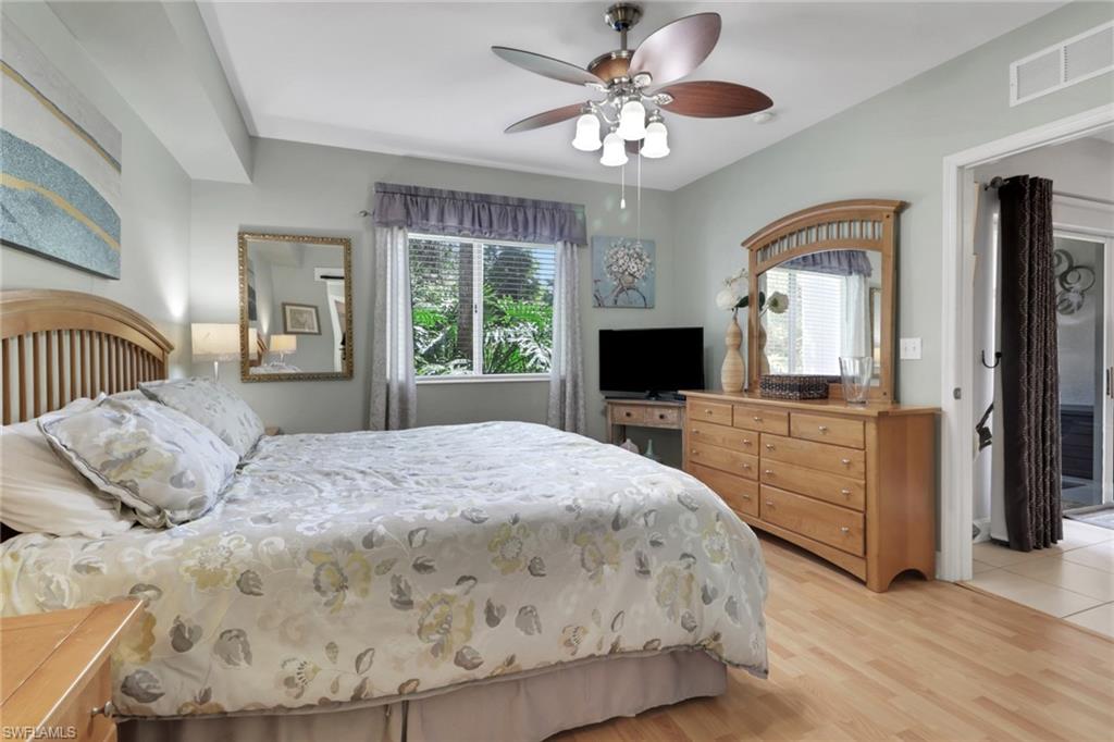 7823 Regal Heron CIR # 105, NAPLES Unit: 105