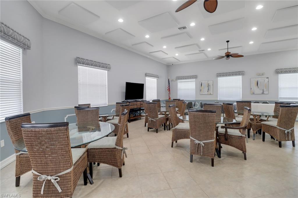 7823 Regal Heron CIR # 105, NAPLES Unit: 105