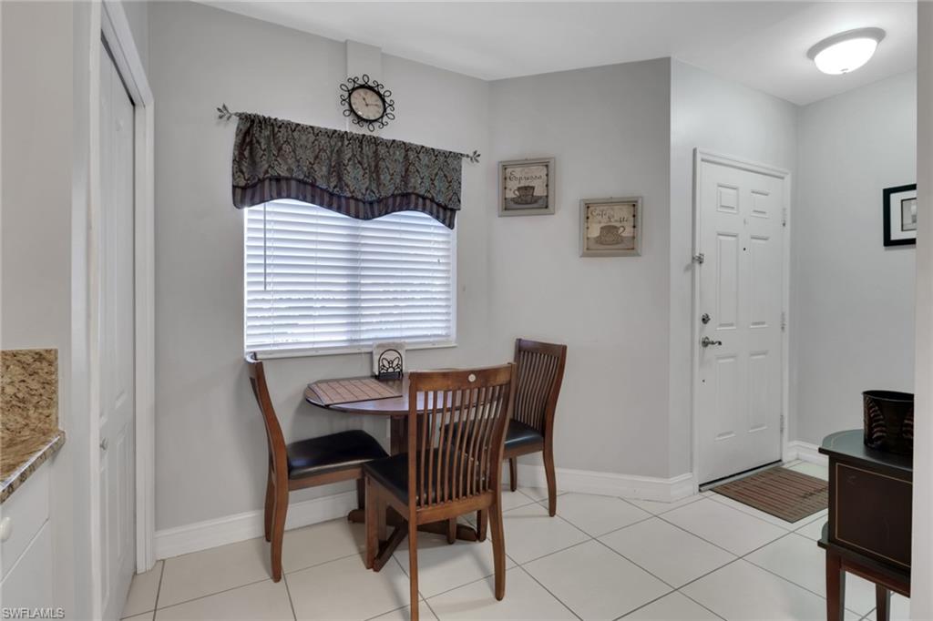 7823 Regal Heron CIR # 105, NAPLES Unit: 105