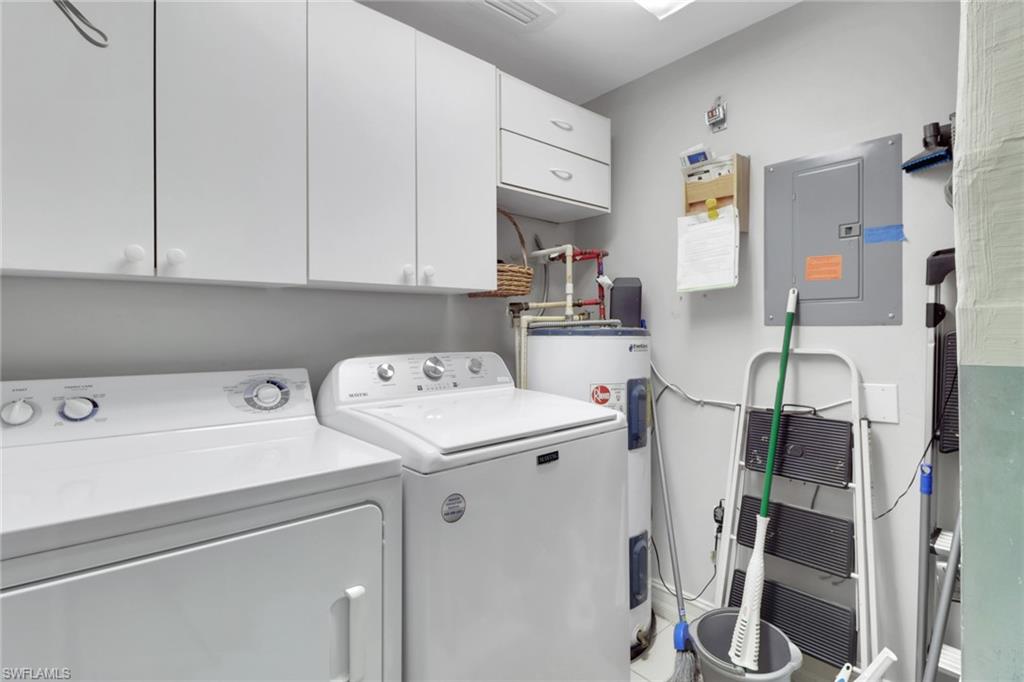 7823 Regal Heron CIR # 105, NAPLES Unit: 105