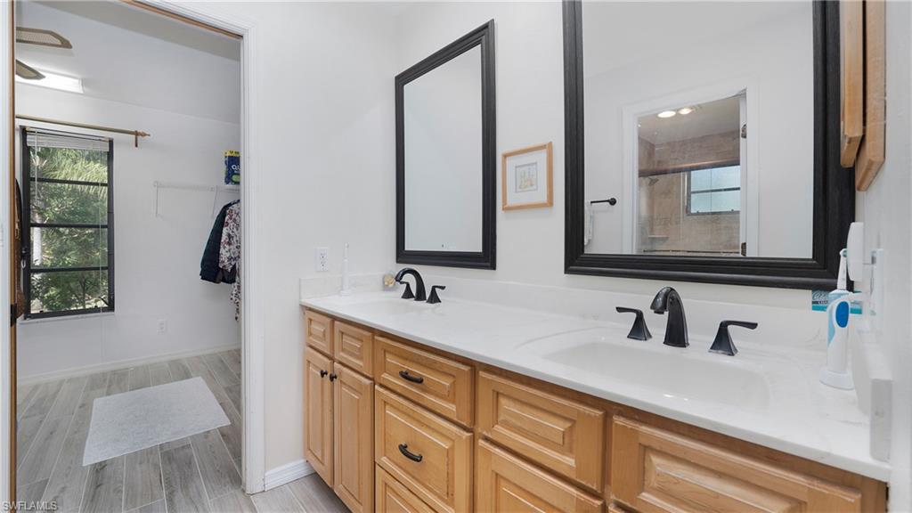 25187 Papillion DR, BONITA SPRINGS