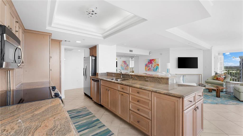 6101 Pelican Bay BLVD # 1404