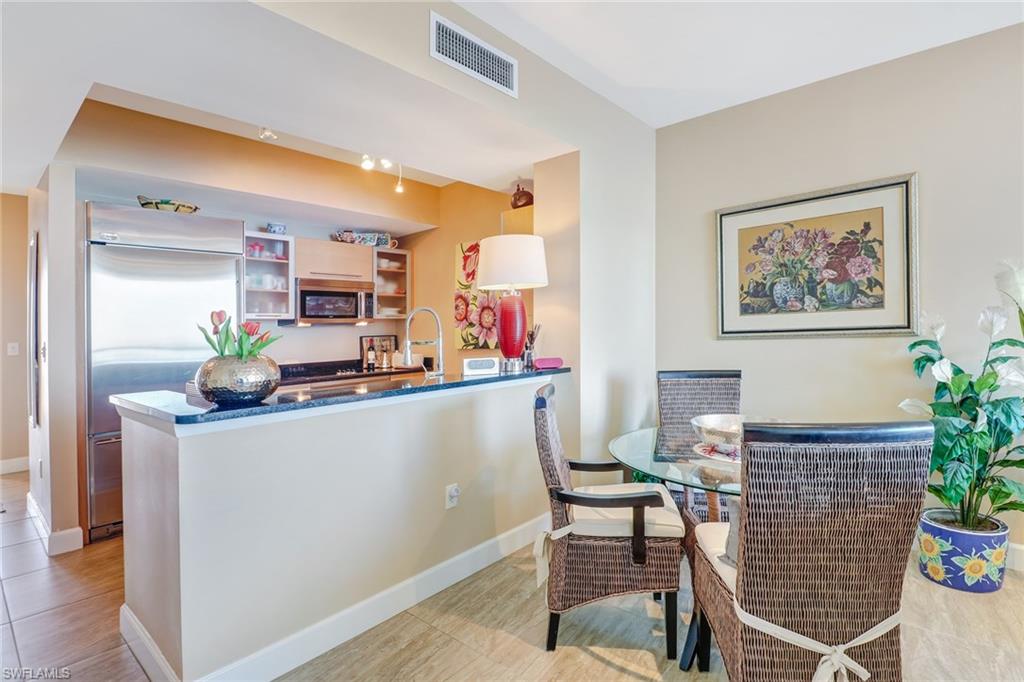 3000 Oasis Grand BLVD # 3006