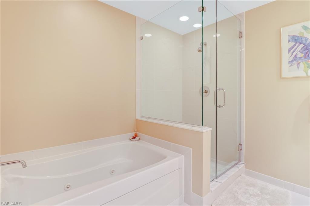 3000 Oasis Grand BLVD # 3006