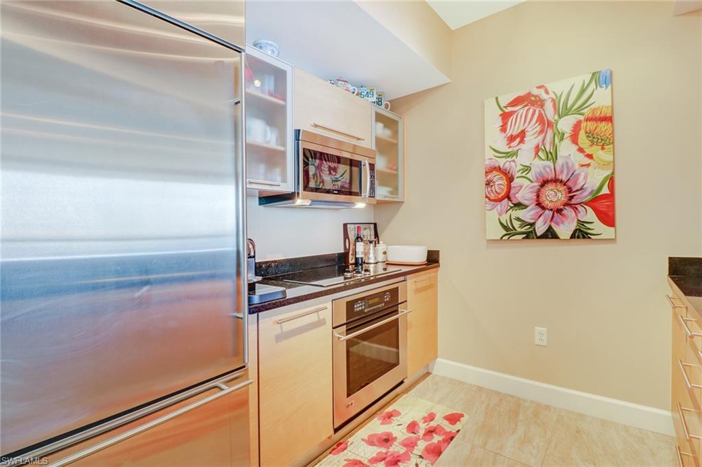 3000 Oasis Grand BLVD # 3006