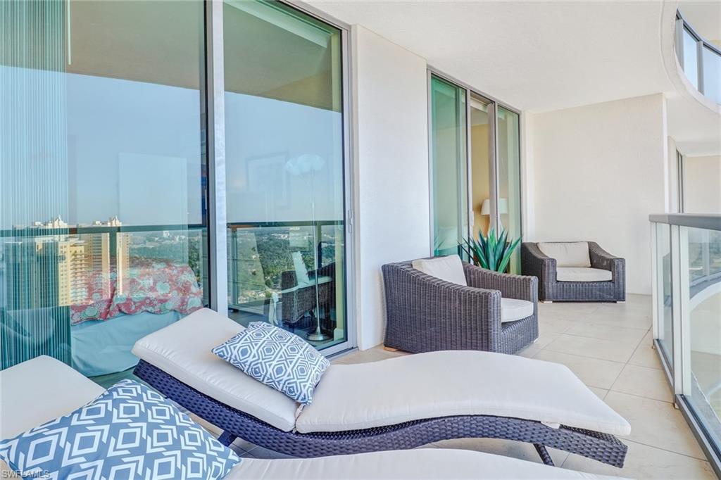 3000 Oasis Grand BLVD # 3006