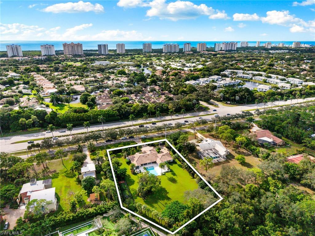 6818 Trail BLVD, NAPLES