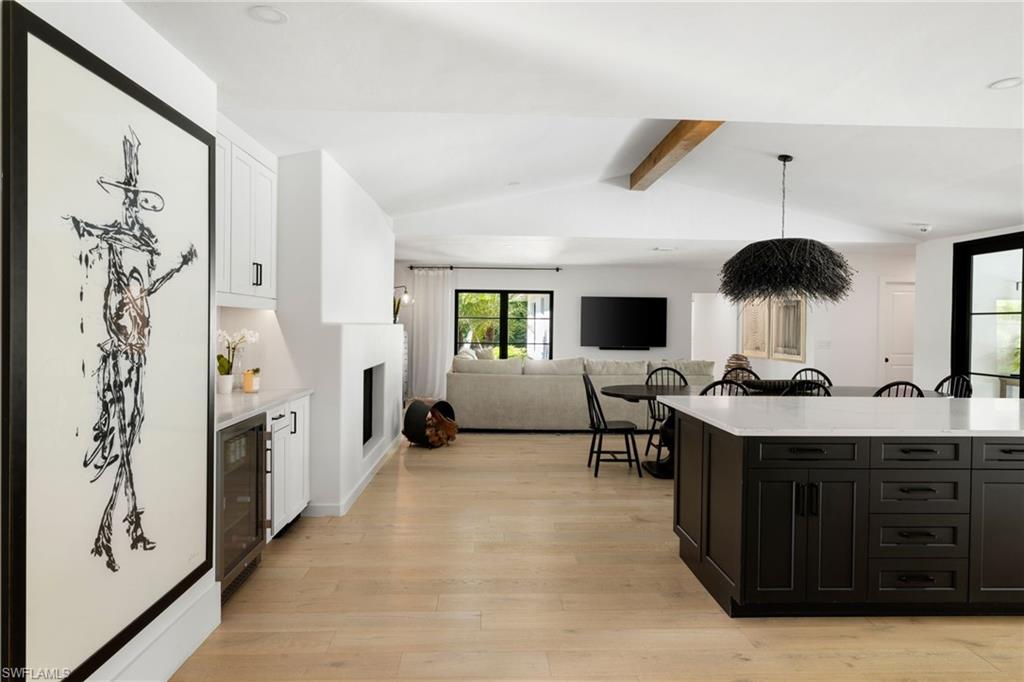 6818 Trail BLVD, NAPLES