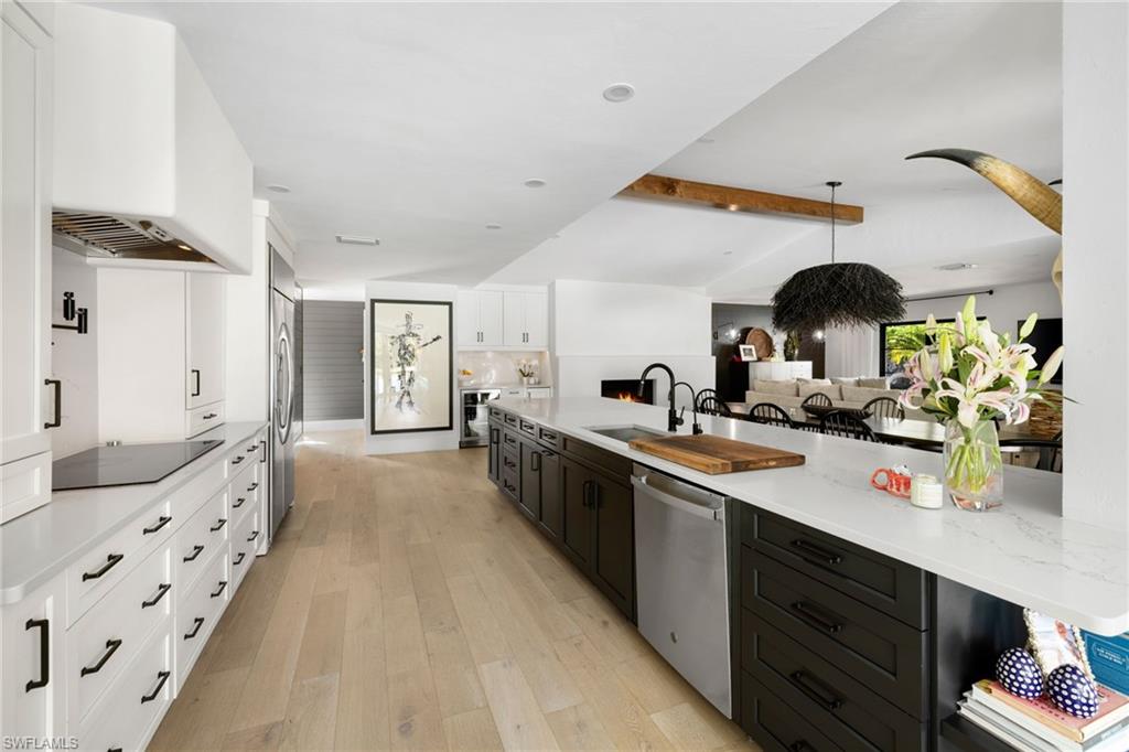 6818 Trail BLVD, NAPLES