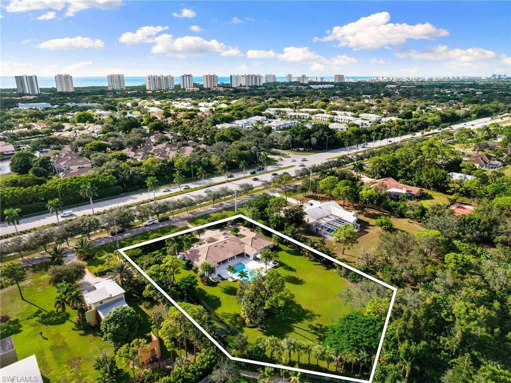 6818 Trail BLVD, NAPLES