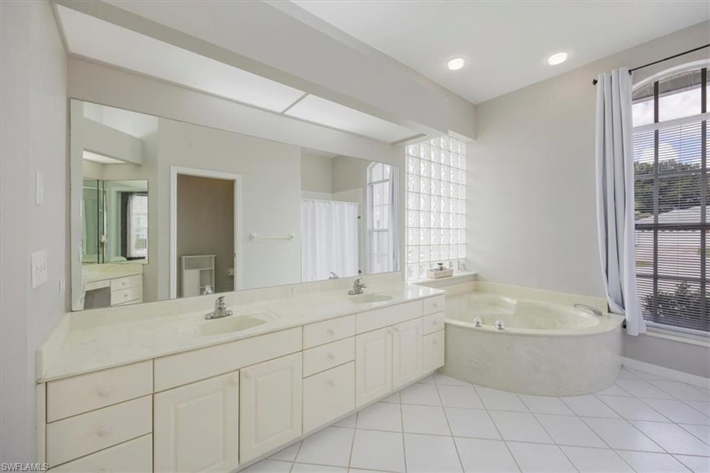 496 Raven WAY