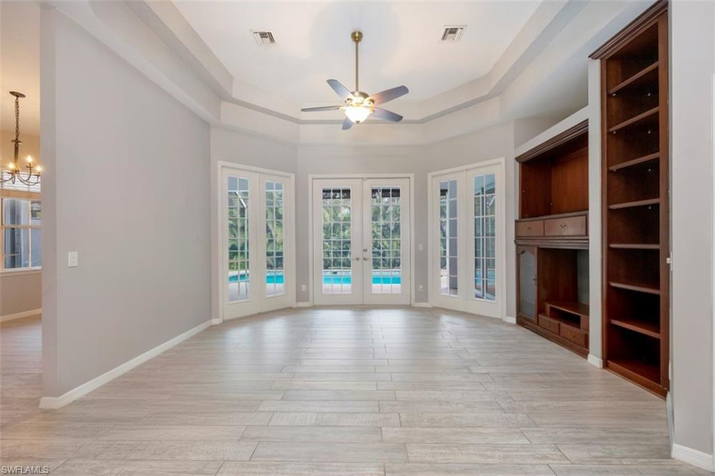 496 Raven WAY