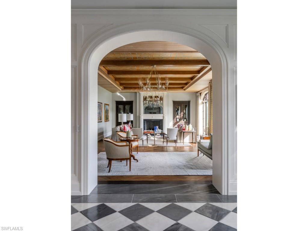 4296 Cutlass LN, NAPLES