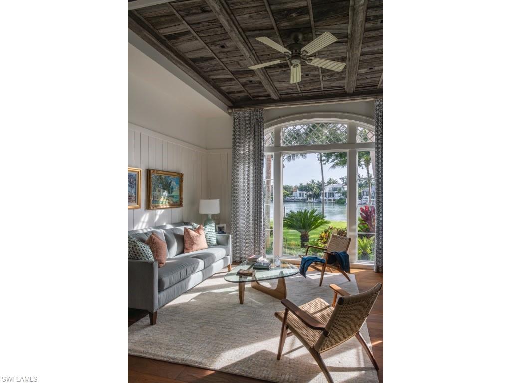 4296 Cutlass LN, NAPLES